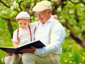 abuelo y nieto