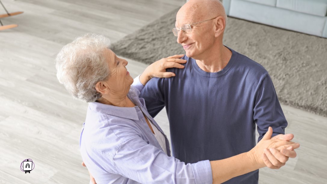 ancianos bailando