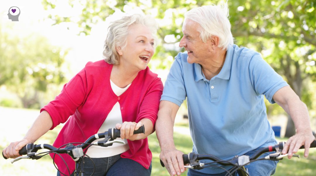 ancianos en bici