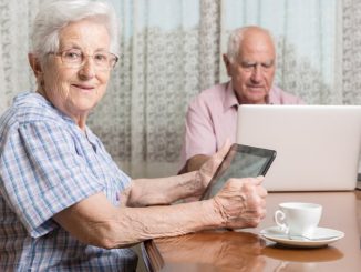 alexa y ancianos
